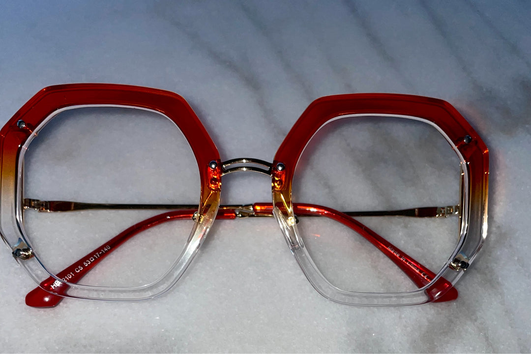 Get into these clear hexagon frames to upgrade any look from simple to chic.  Shop the It Girl Frames by CoccaBee. 