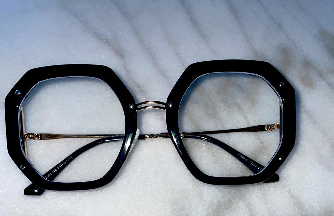 Get into these clear hexagon frames to upgrade any look from simple to chic.  Shop the It Girl Frames by CoccaBee. 